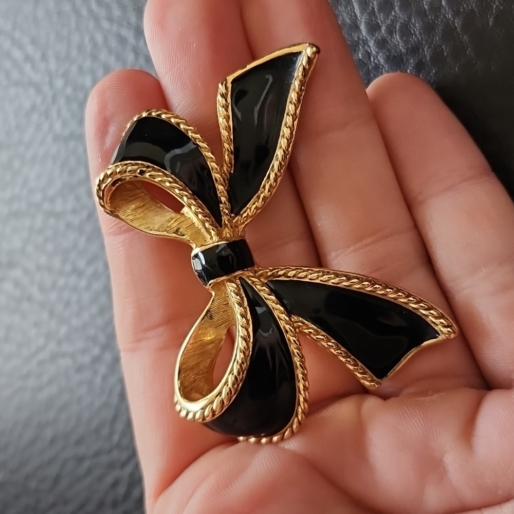 Vtg Kenneth Jay Lane For Avon Scarf Clip - image 2